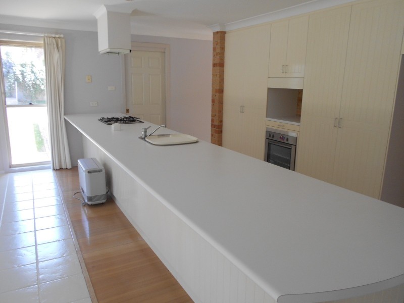 9 Cavanagh Lane, West Nowra NSW 2541