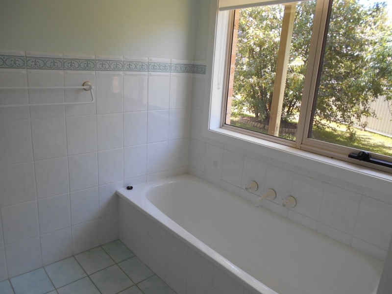 9 Cavanagh Lane, West Nowra NSW 2541