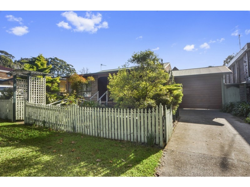 11 Bernadette Avenue, Nowra NSW 2541