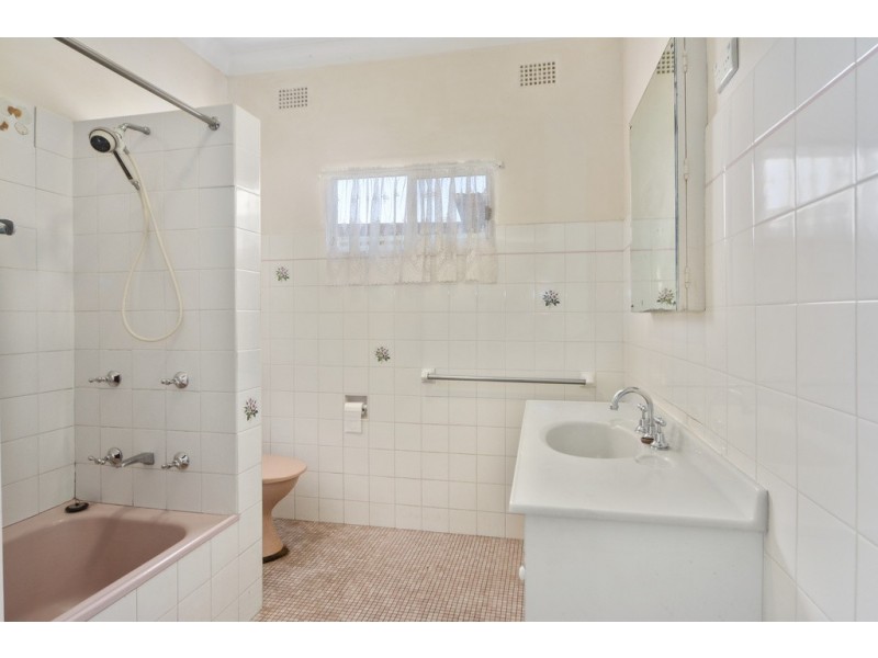 19 Adelaide Street, Greenwell Point NSW 2540