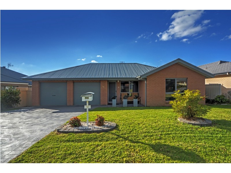 12 Denbigh Place, South Nowra NSW 2541