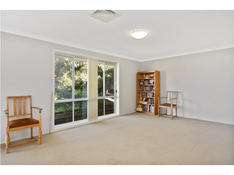 17 Hibiscus Place, Bomaderry NSW 2541