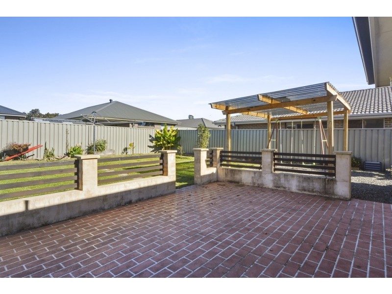 17 Terralla Grove, South Nowra NSW 2541