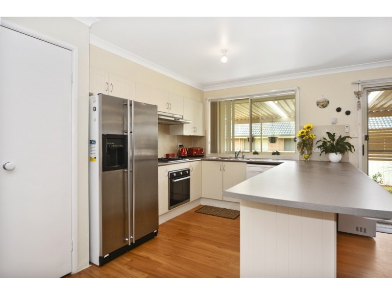 19 Kardella Avenue, Nowra NSW 2541