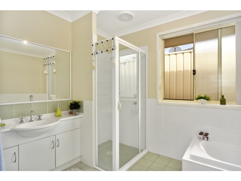 19 Kardella Avenue, Nowra NSW 2541