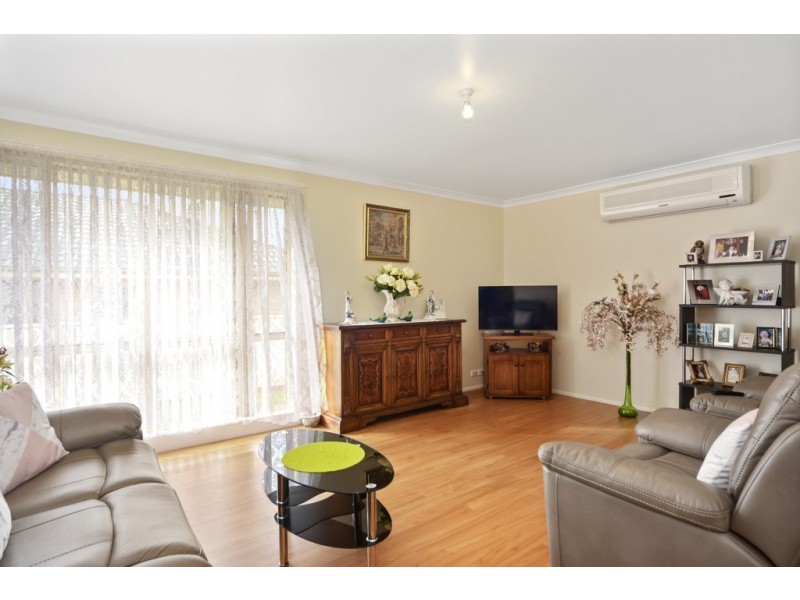 19 Kardella Avenue, Nowra NSW 2541