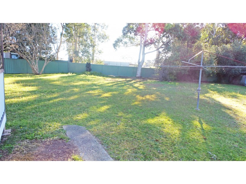 4 Camellia Grove, Bomaderry NSW 2541