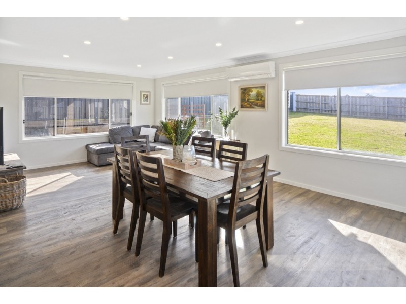 6 Dove Close, South Nowra NSW 2541