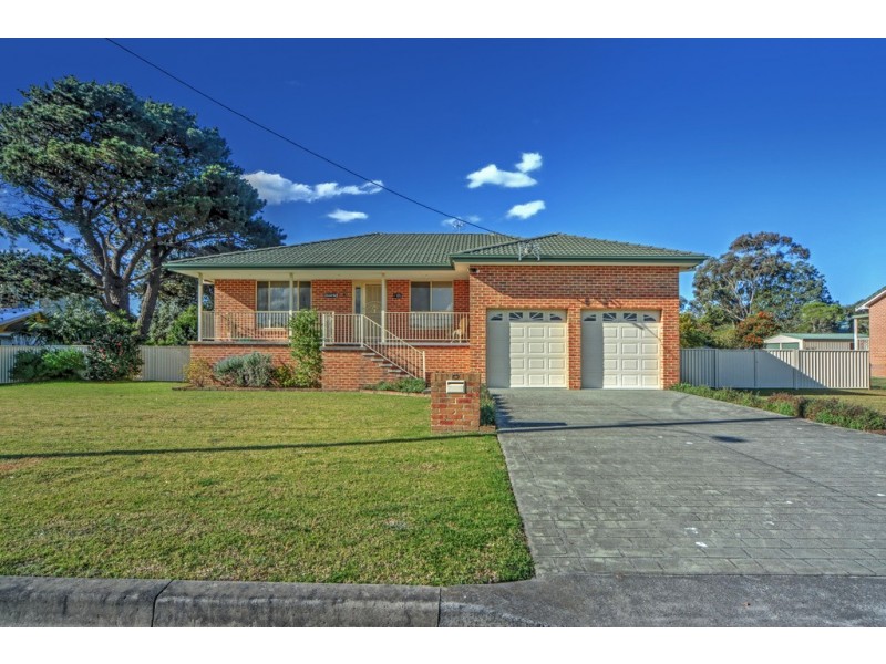 52 Greens Road, Greenwell Point NSW 2540
