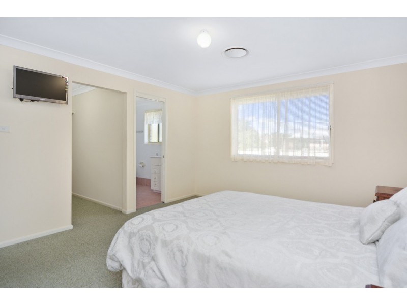 52 Greens Road, Greenwell Point NSW 2540