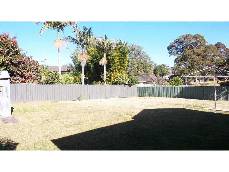 16 Salisbury Drive, Nowra NSW 2541