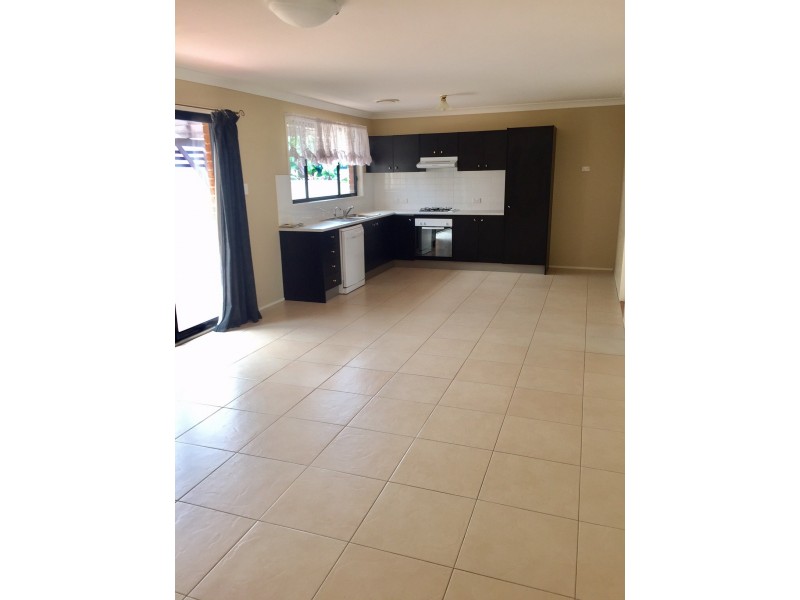 1 Ebony Link, Worrigee NSW 2540