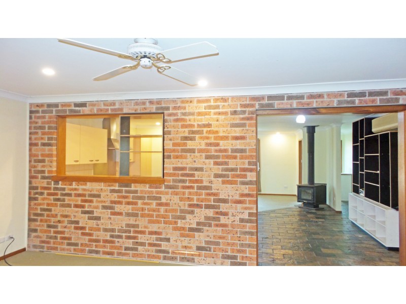 5 Lyndhurst Drive, Bomaderry NSW 2541