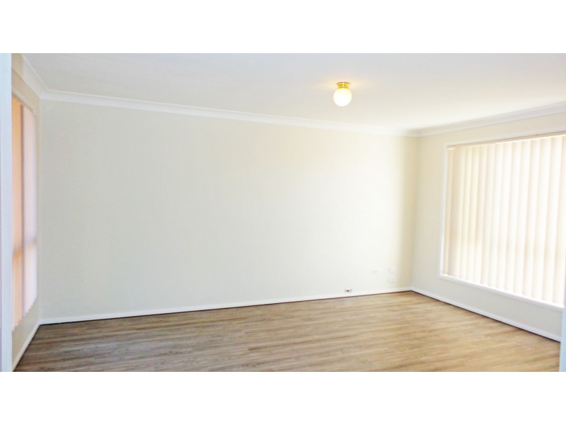 18 Hermes Crescent, Worrigee NSW 2540