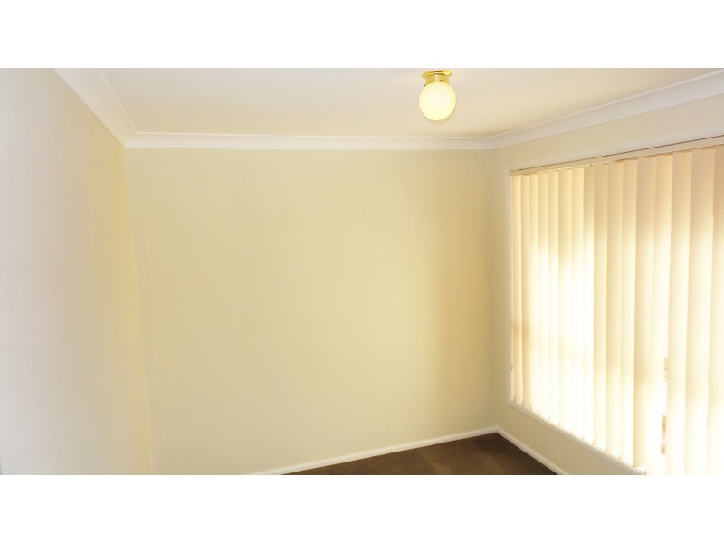 18 Hermes Crescent, Worrigee NSW 2540