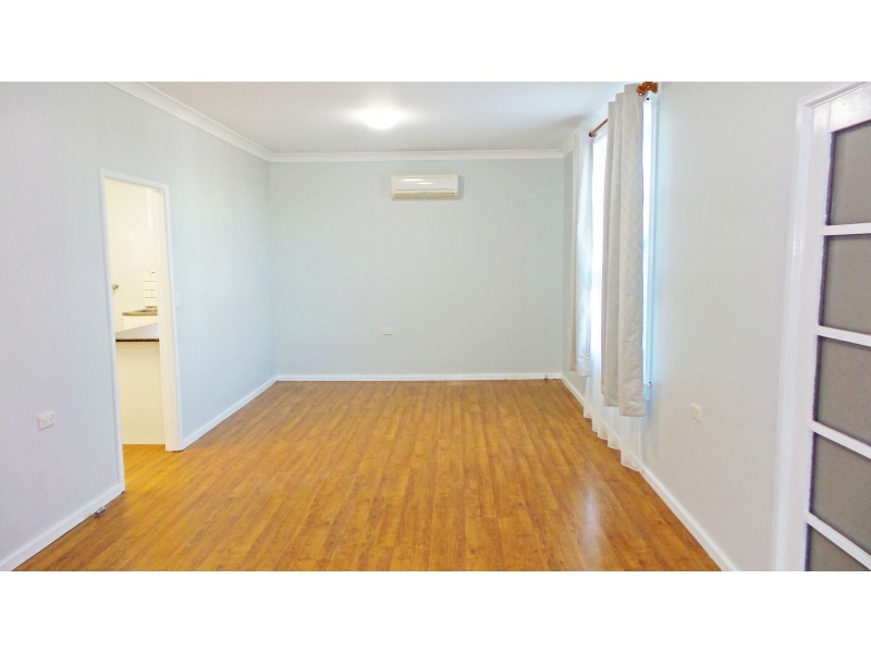 5a Elizabeth Avenue, Nowra NSW 2541