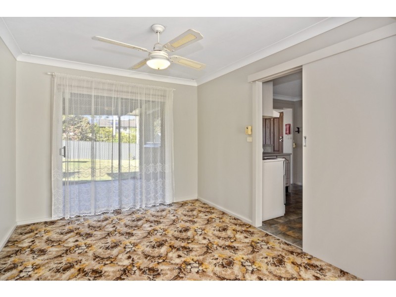 16 Salisbury Drive, Nowra NSW 2541