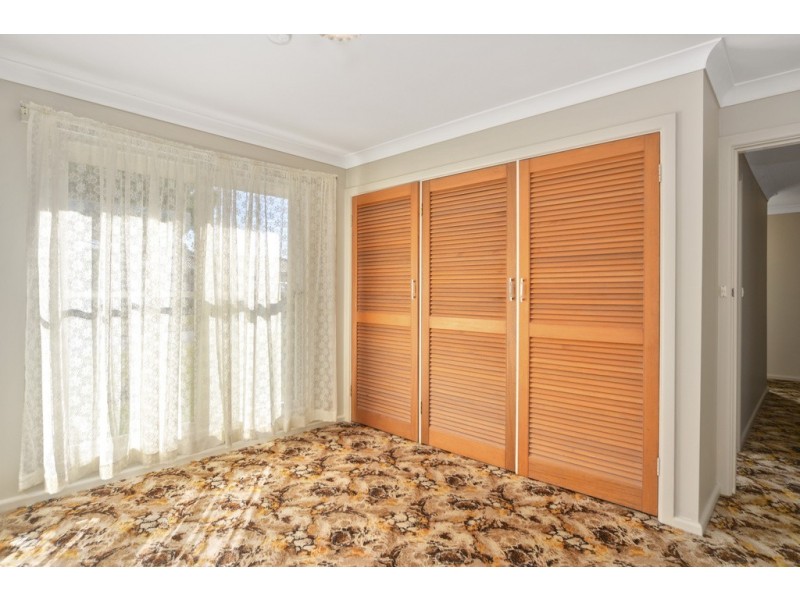 16 Salisbury Drive, Nowra NSW 2541