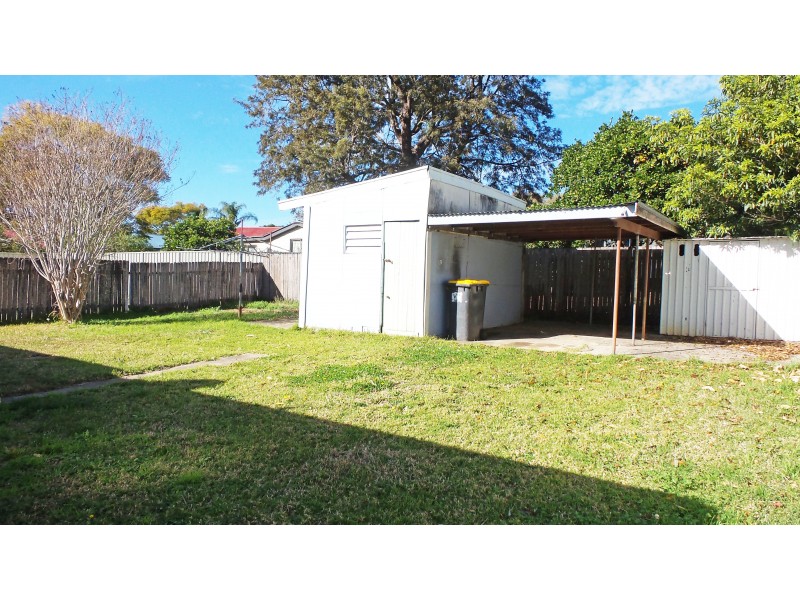 12 Knapp Avenue, Nowra NSW 2541