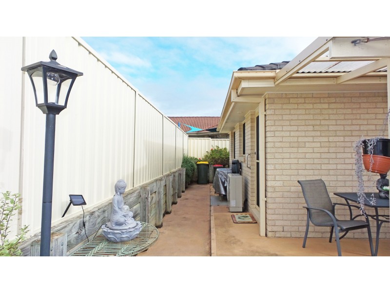 3 Gardenia Crescent, Bomaderry NSW 2541