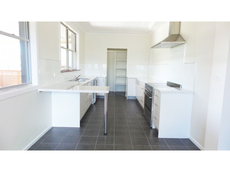 13 Shepherd Street, Nowra NSW 2541