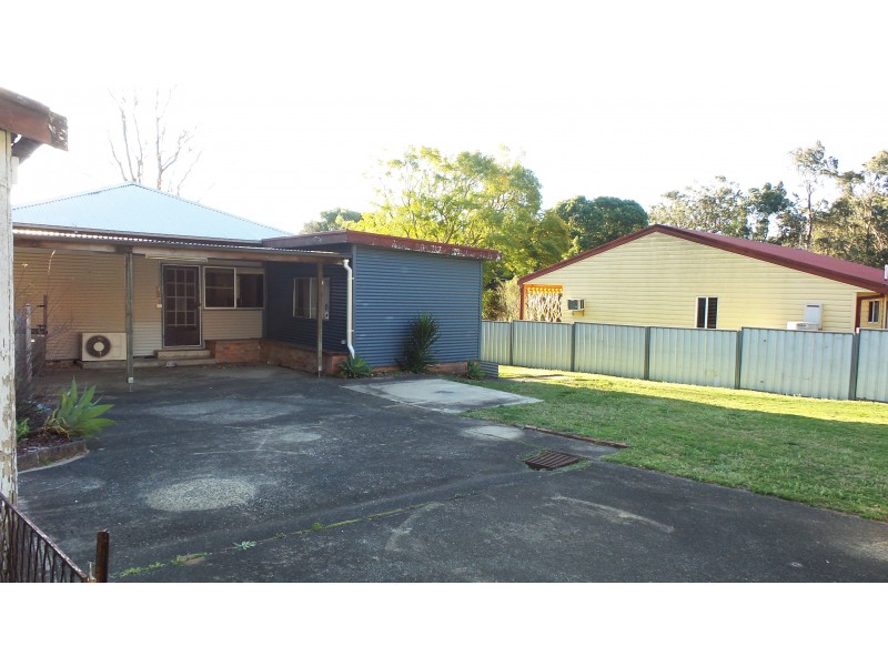 46 Brinawarr Street, Bomaderry NSW 2541