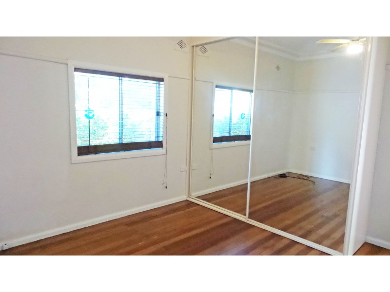 46 Brinawarr Street, Bomaderry NSW 2541
