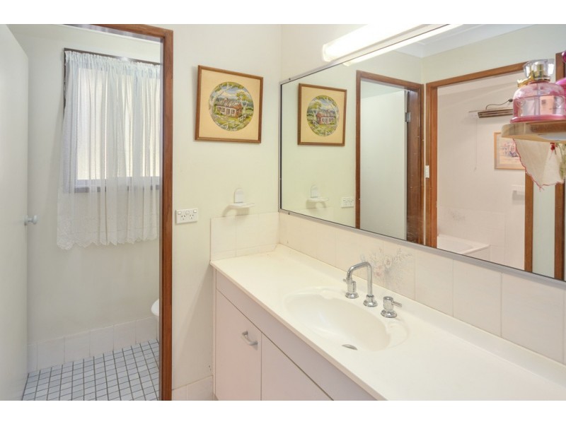 15 Arthur Street, Worrigee NSW 2540