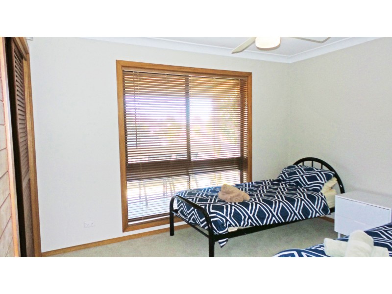 11 Ambassador Avenue, North Nowra NSW 2541