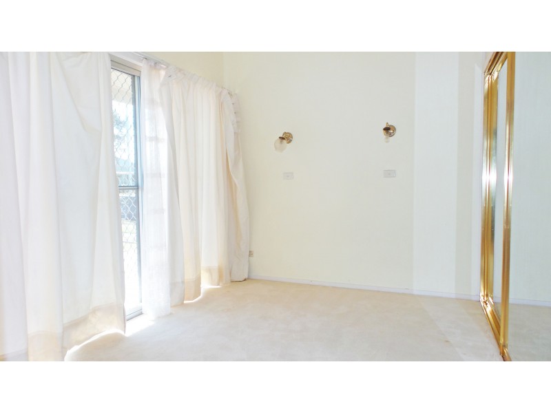 18 Plunkett Street, Nowra NSW 2541