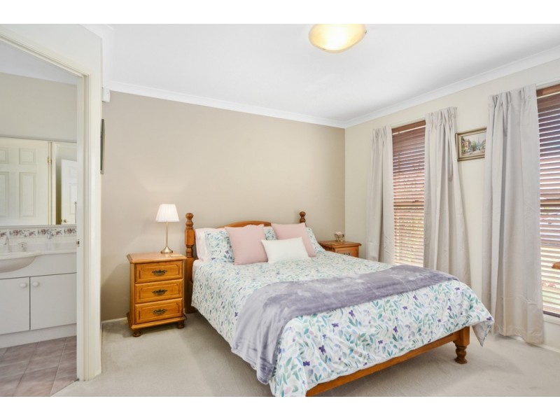 11 Carrington Park Drive, Nowra NSW 2541