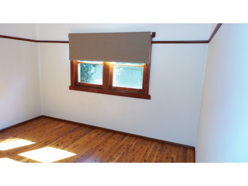 12 Huxley Street, Nowra NSW 2541