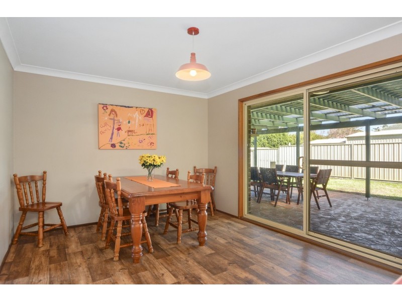 25 Lydon Crescent, West Nowra NSW 2541