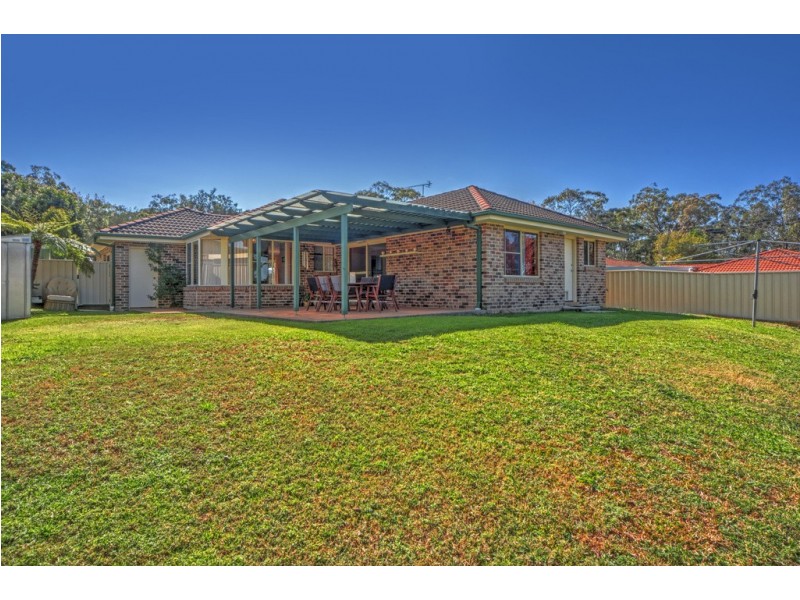 25 Lydon Crescent, West Nowra NSW 2541