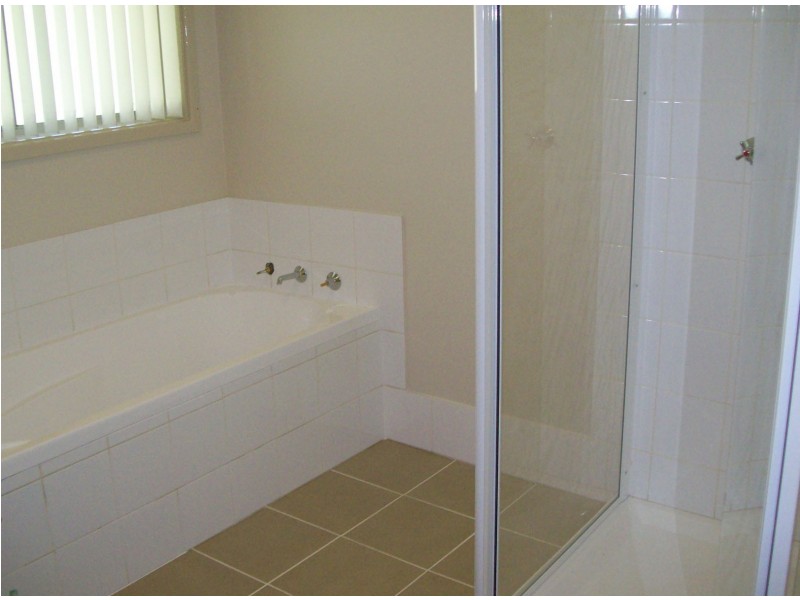 32 Salisbury Drive, Nowra NSW 2541