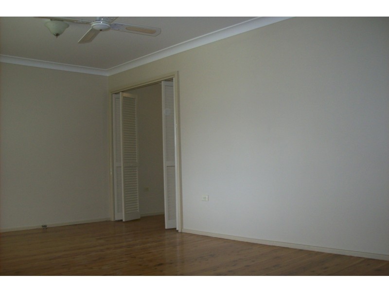 32 Salisbury Drive, Nowra NSW 2541