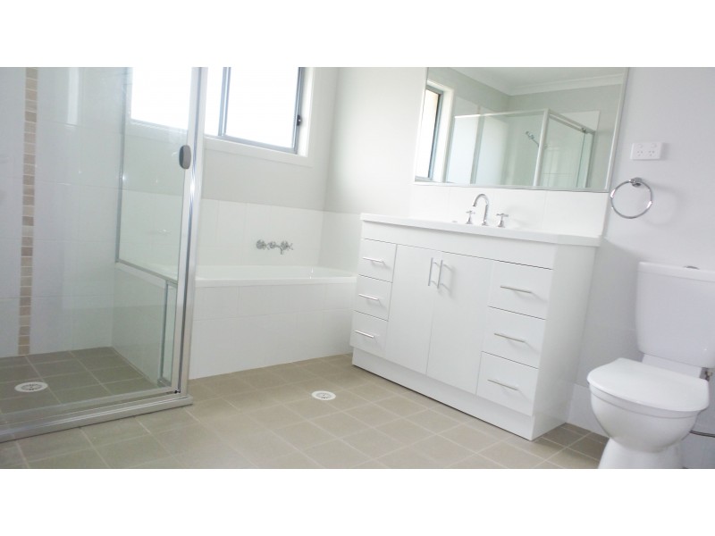 36 Caladenia Crescent, South Nowra NSW 2541