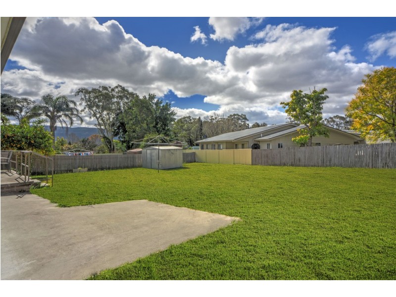 17 Coconut Drive, North Nowra NSW 2541