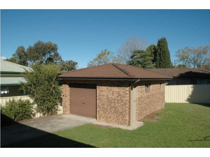 64 Cambewarra Road, Bomaderry NSW 2541