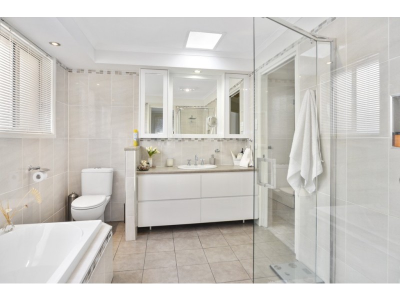 15 Spies Avenue, Greenwell Point NSW 2540