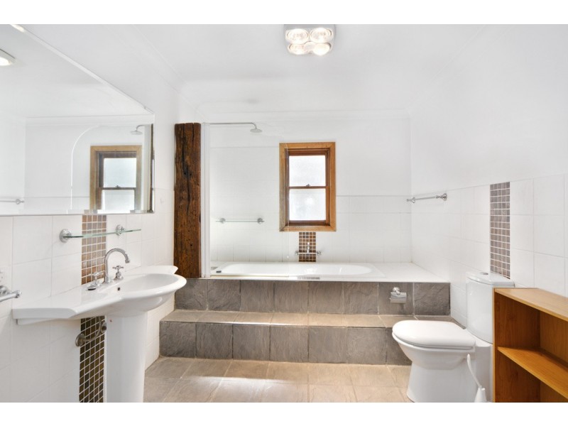 128 Osborne Street, Nowra NSW 2541