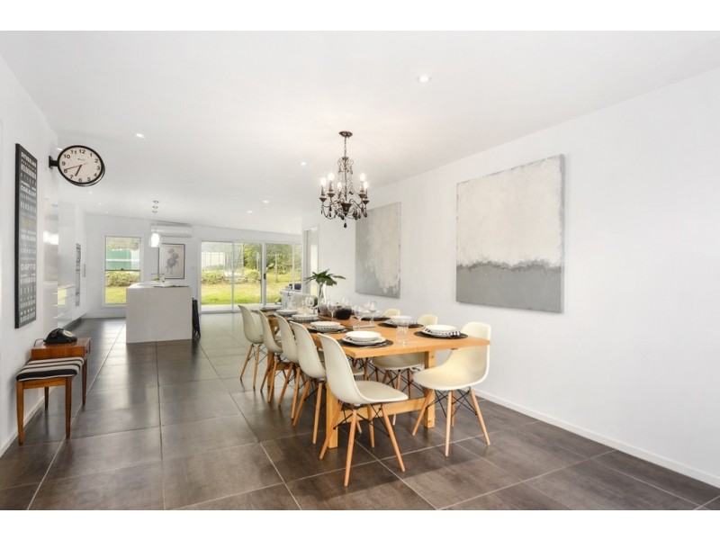 21 Bowada Street, Bomaderry NSW 2541