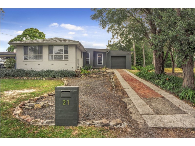 21 Bowada Street, Bomaderry NSW 2541