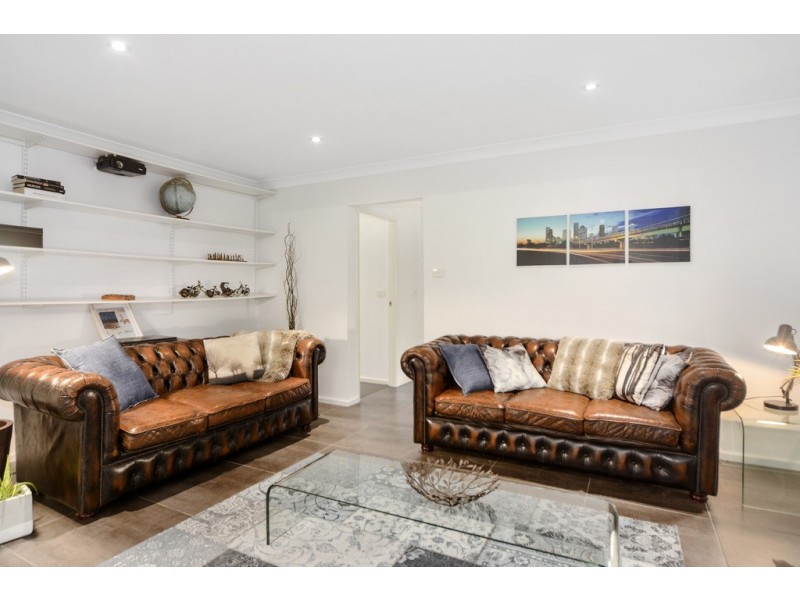 21 Bowada Street, Bomaderry NSW 2541