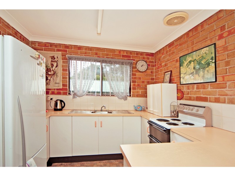 1/42 Lyndhurst Drive, Bomaderry NSW 2541