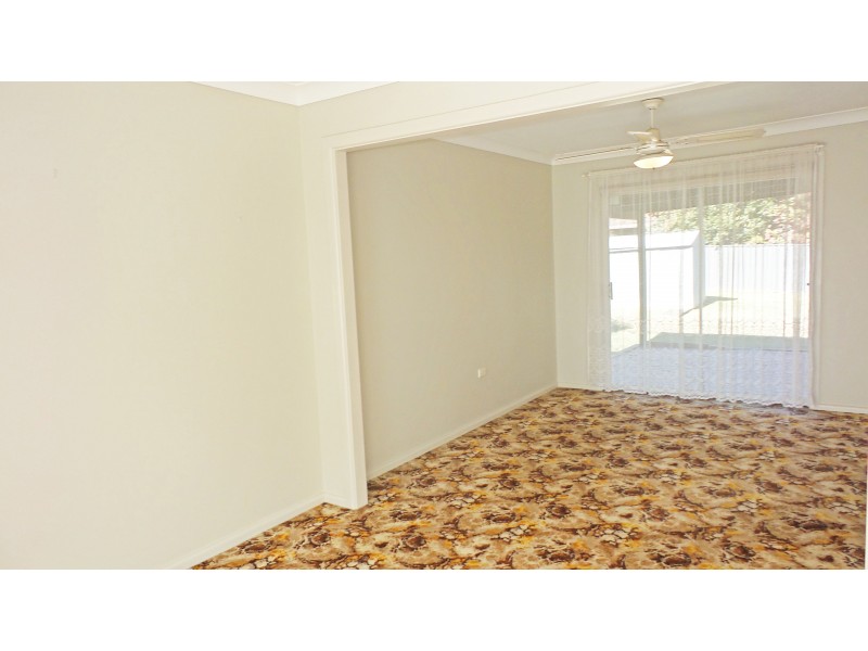 16 Salisbury Drive, Nowra NSW 2541