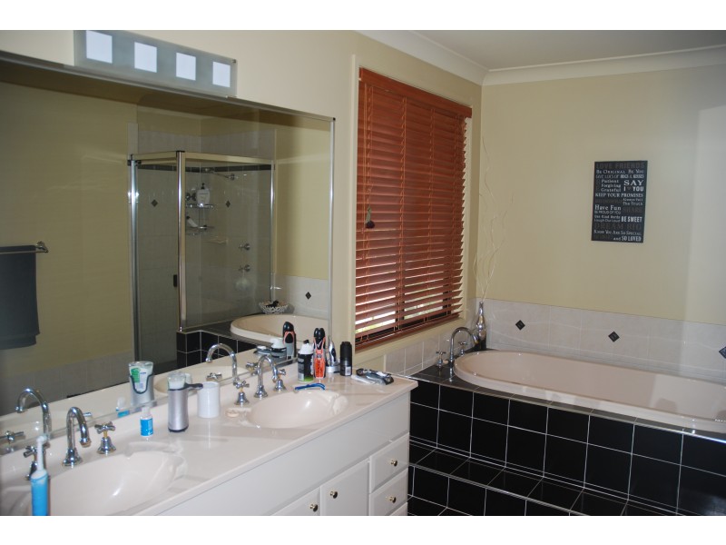 21 Royal Street, Worrigee NSW 2540