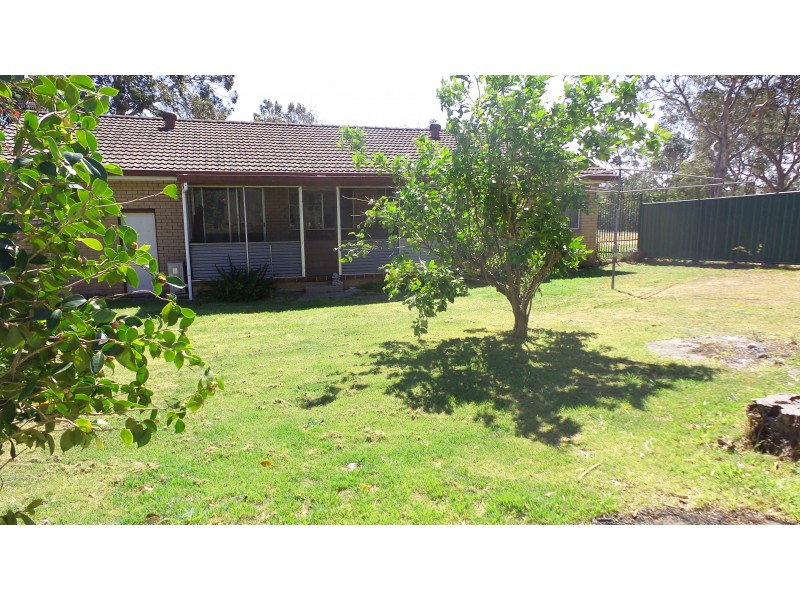 2 Castle Glen, North Nowra NSW 2541