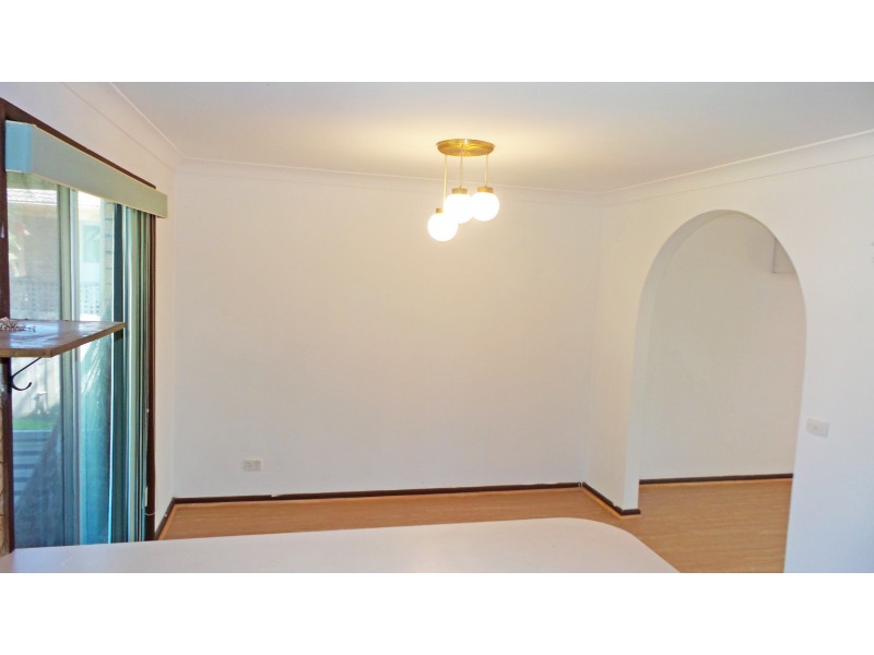 2 Castle Glen, North Nowra NSW 2541