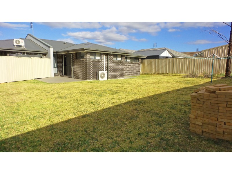 36a Blue Bell Way, Worrigee NSW 2540